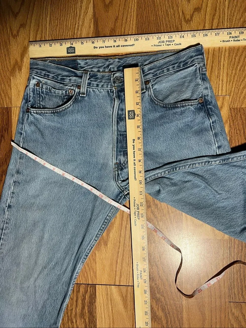 Vintage Levis 501 Button Fly USA Made Jeans 32x34 (Actual 32x32)